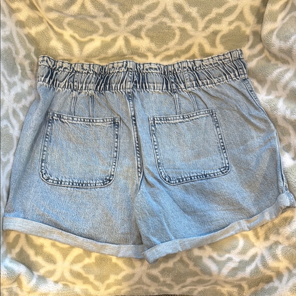 NWOT - Maurices Blue Jean Shorts Classic Denim Style - Picture 3 of 6